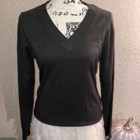 Olive green shirt - Picture 3 of 3